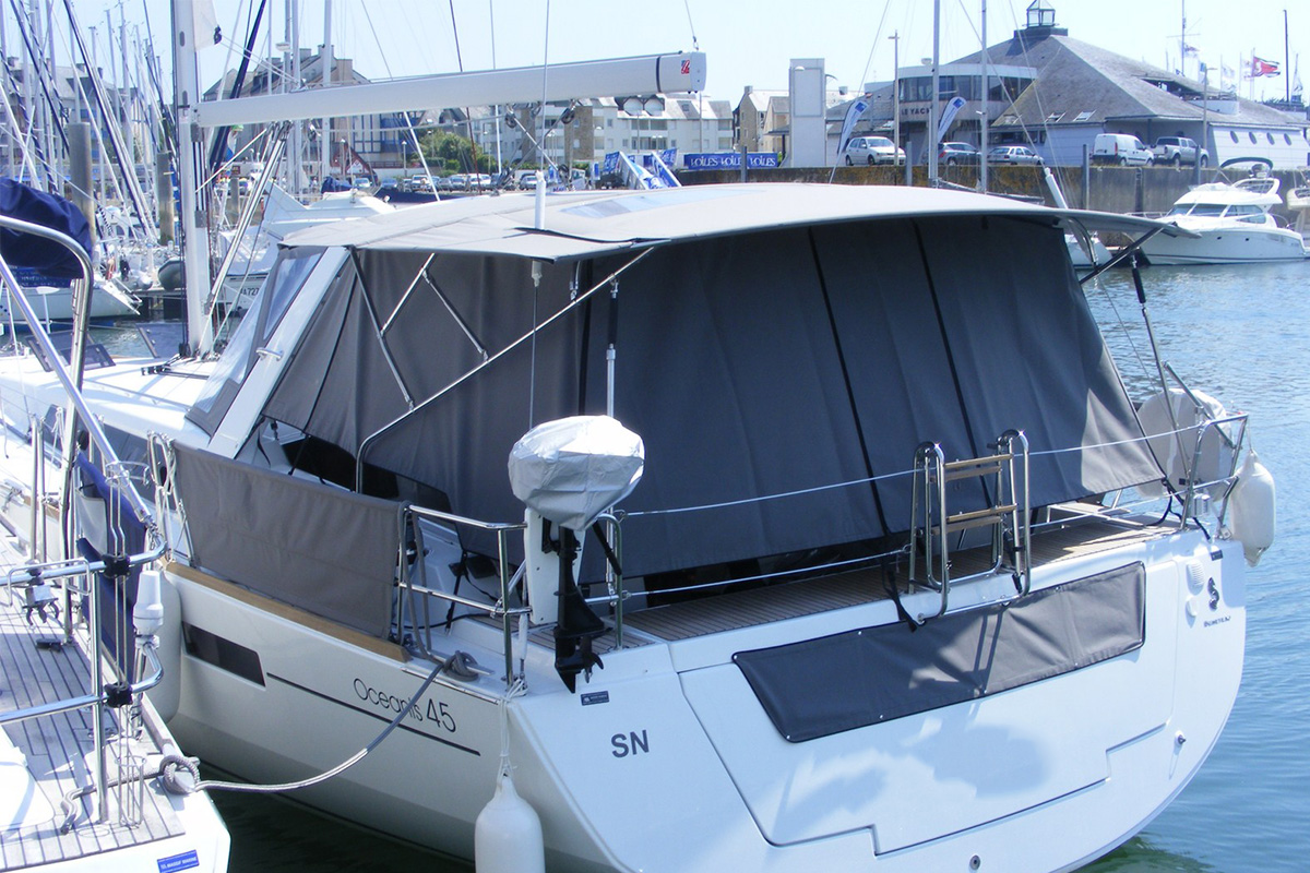 Taud de soleil pour cockpit sur bôme OCEANSOUTH de bateau voilier